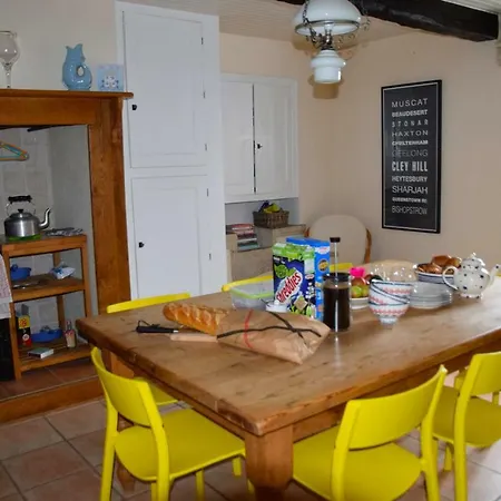 Le Papillon French Farmhouse * Rozes