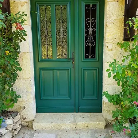 Villa Le Papillon French Farmhouse