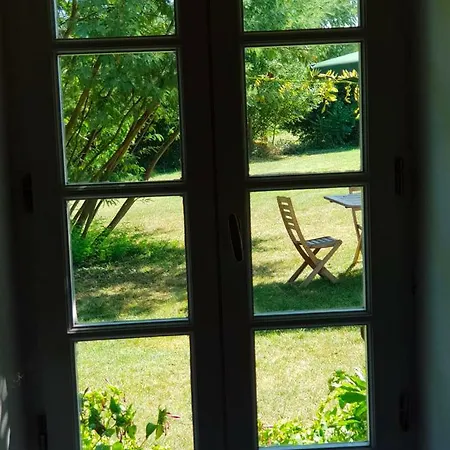 Le Papillon French Farmhouse Villa Rozes