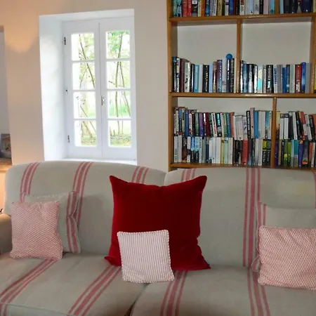 Le Papillon French Farmhouse * Rozes