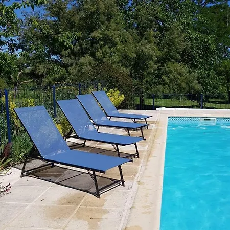 Le Papillon French Farmhouse *