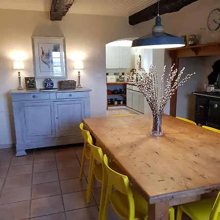 Villa Le Papillon French Farmhouse Rozes